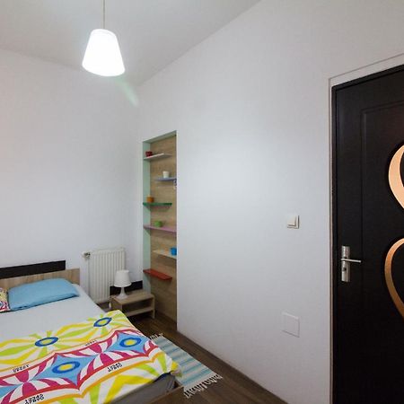Intim Studio Flat Arad Exteriér fotografie